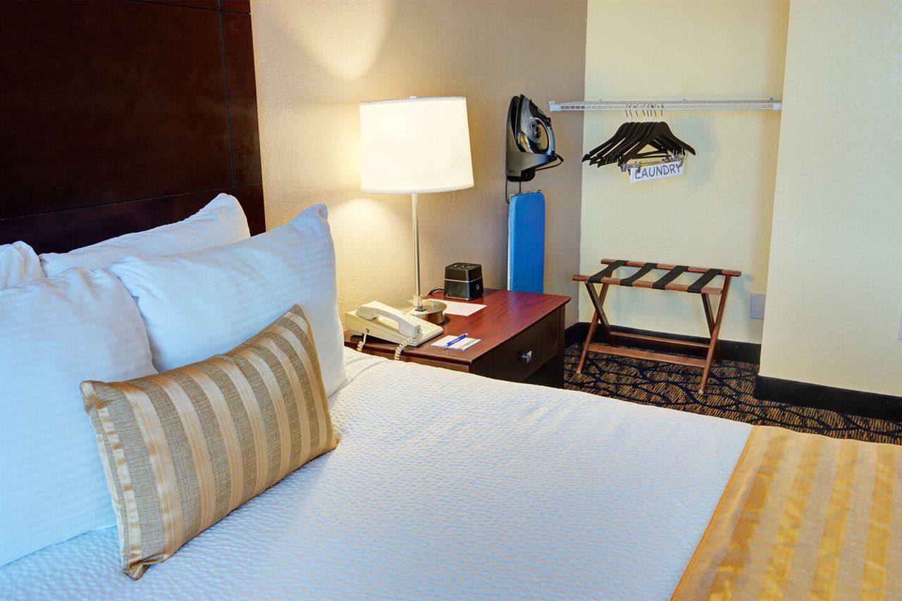 The Barrymore Hotel Tampa Riverwalk Extérieur photo